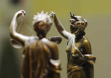 Manatee County attorneys are quite affordable Getting benefits from Federal Government of USA.